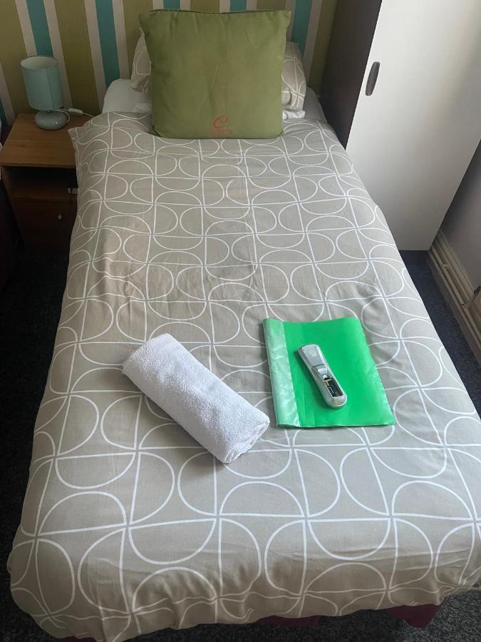 Uk Travel & Hospitality Ltd Ta Canberra Hotel Blackpool Eksteriør billede