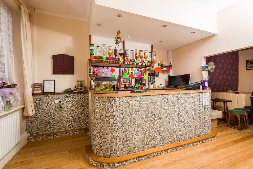 Uk Travel & Hospitality Ltd Ta Canberra Hotel Blackpool Eksteriør billede