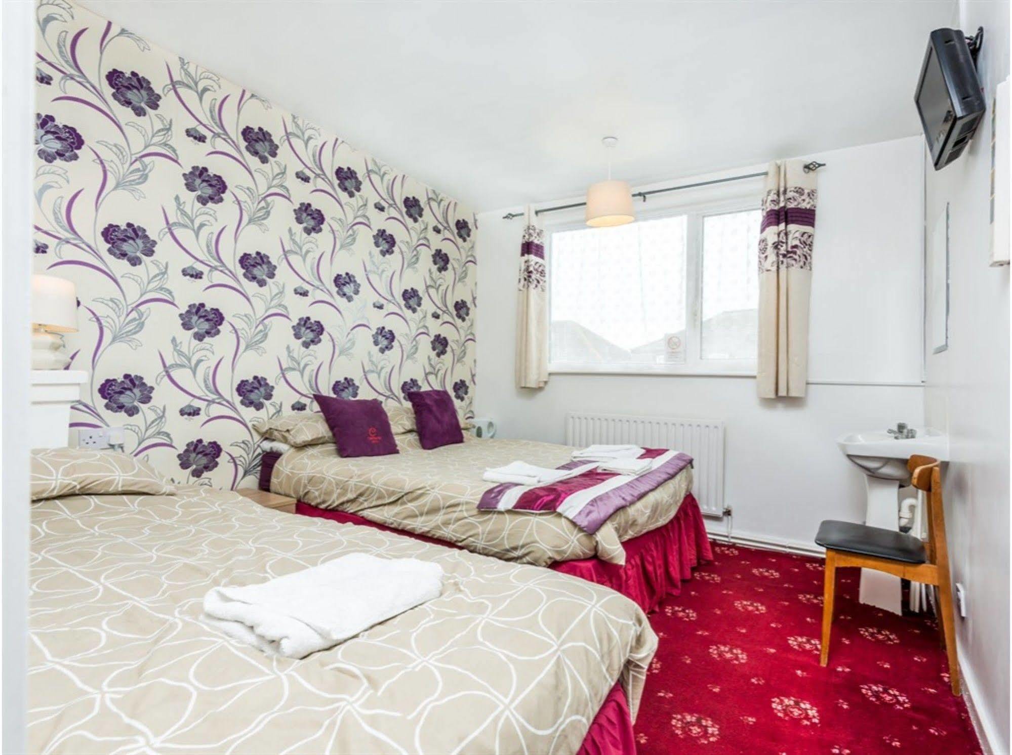 Uk Travel & Hospitality Ltd Ta Canberra Hotel Blackpool Eksteriør billede