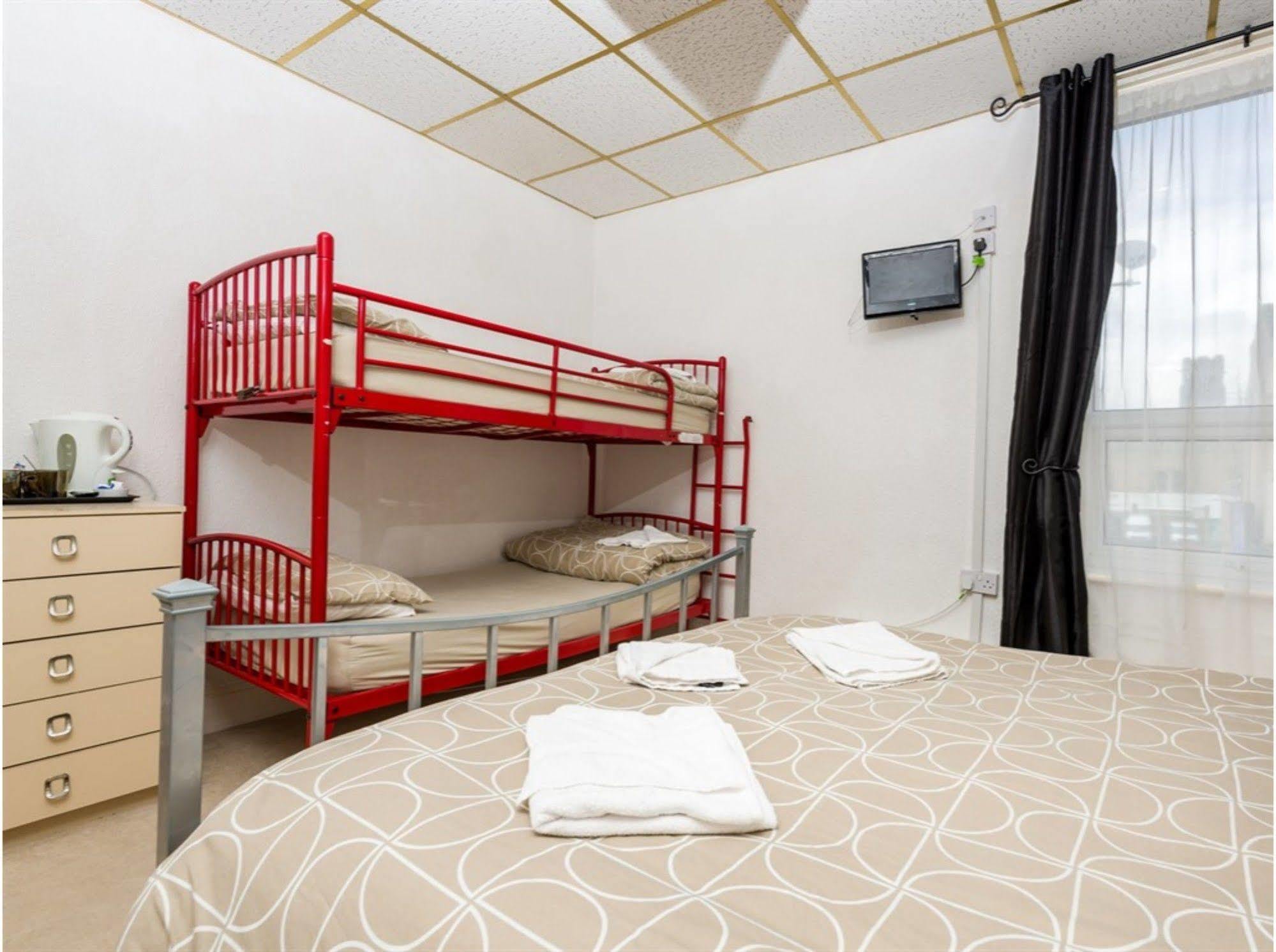 Uk Travel & Hospitality Ltd Ta Canberra Hotel Blackpool Eksteriør billede