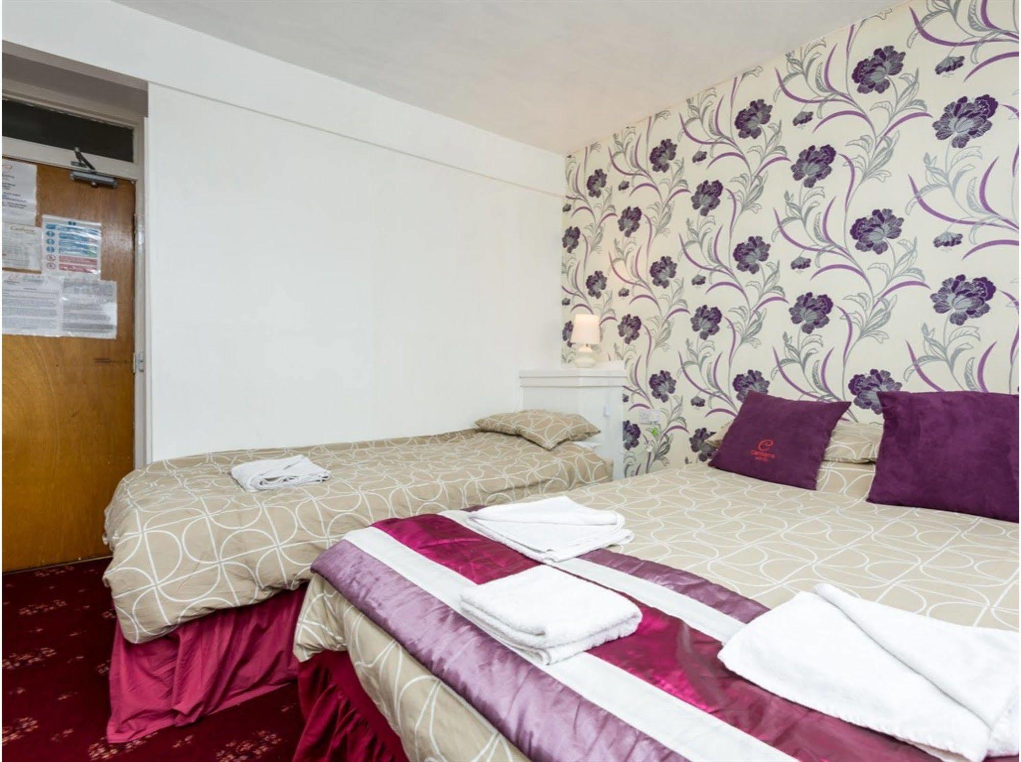 Uk Travel & Hospitality Ltd Ta Canberra Hotel Blackpool Eksteriør billede