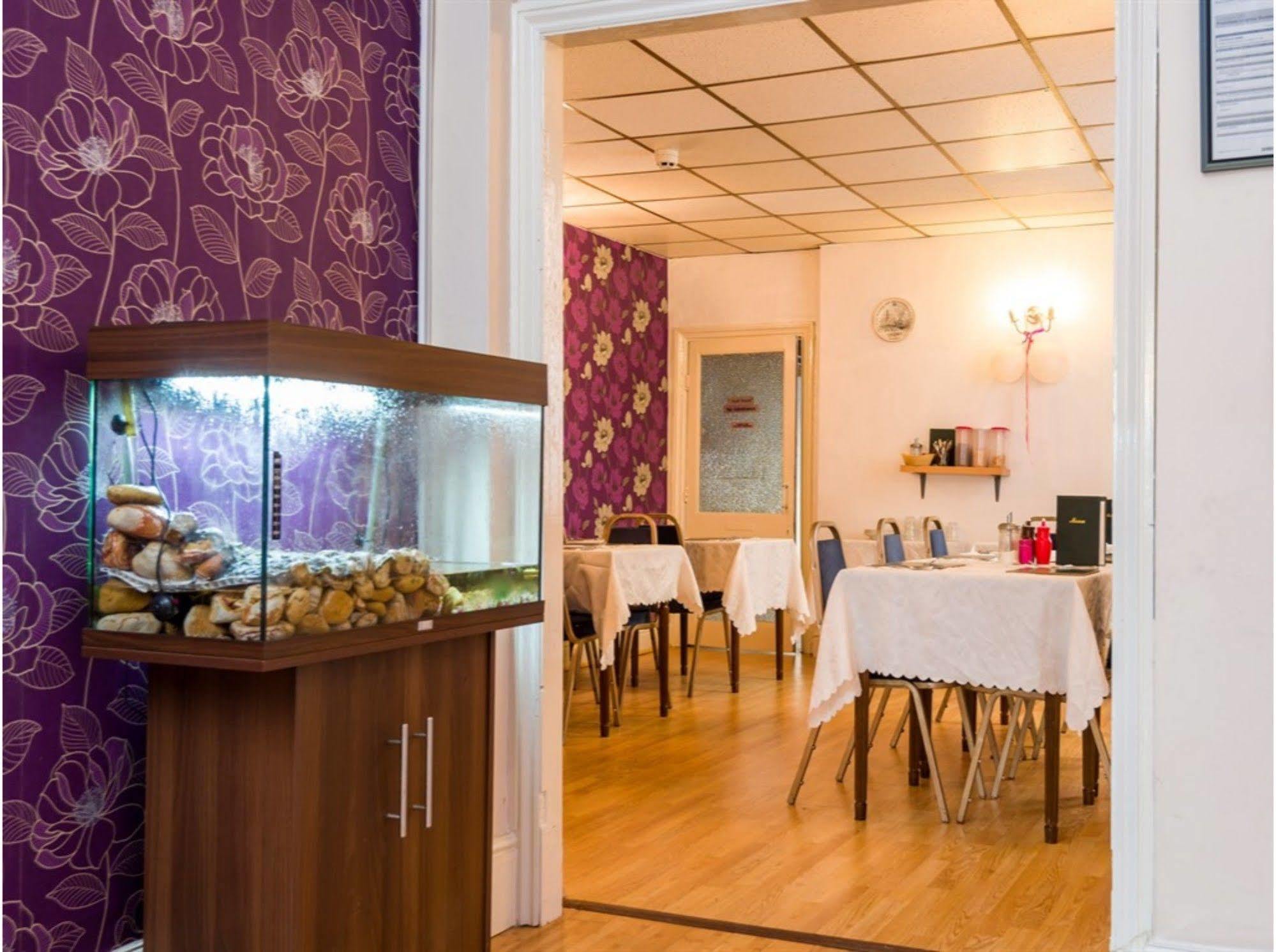 Uk Travel & Hospitality Ltd Ta Canberra Hotel Blackpool Eksteriør billede